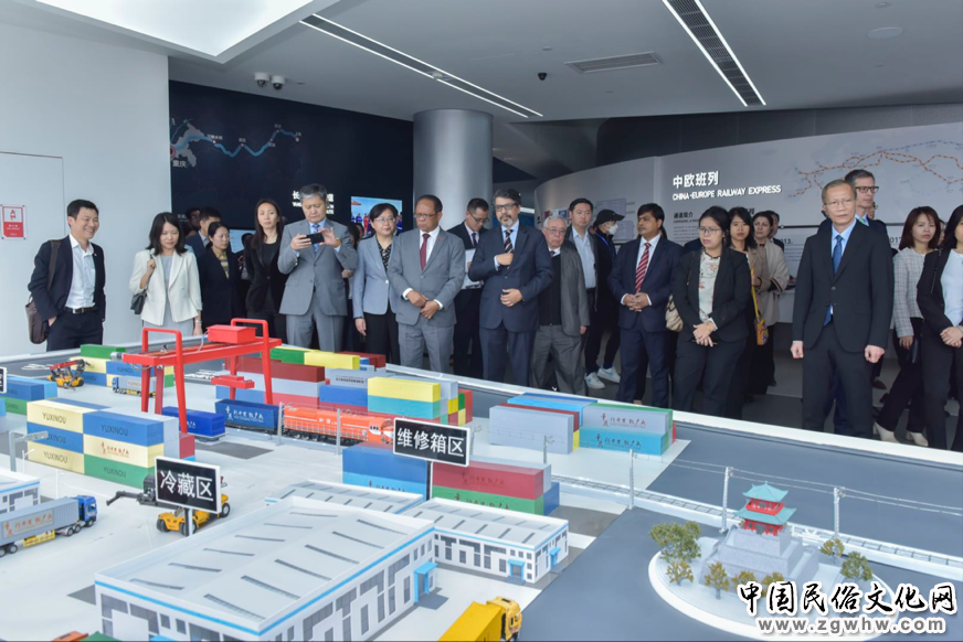 中国理念与中国倡议:全球黯淡底色上的一抹亮色